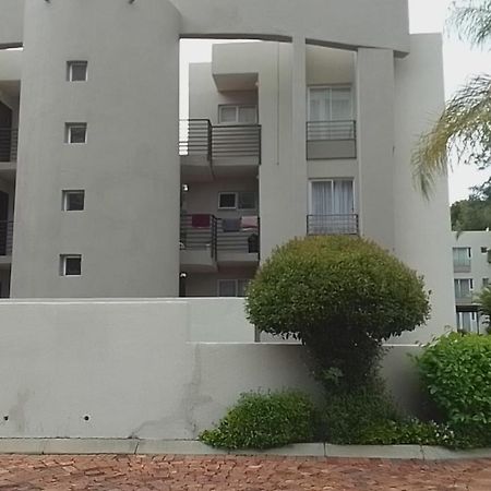 The Apartment On Katherine Street In Central Sandton Johannesburg Luaran gambar