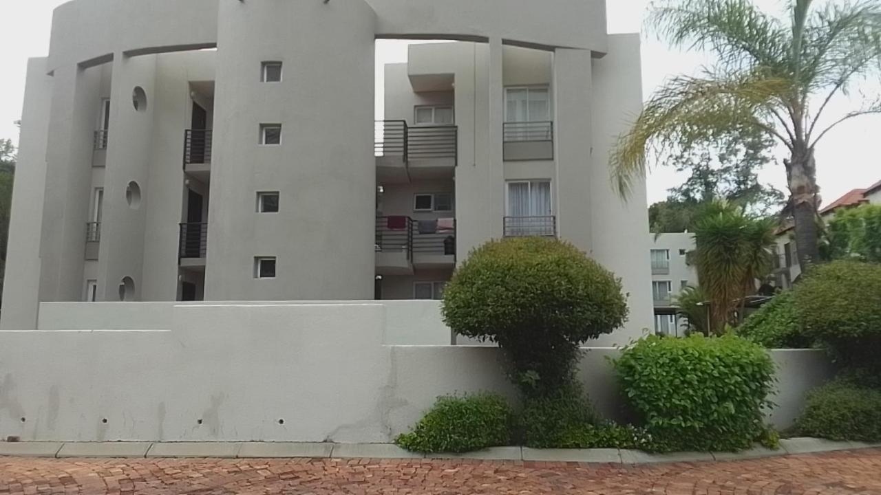 The Apartment On Katherine Street In Central Sandton Johannesburg Luaran gambar